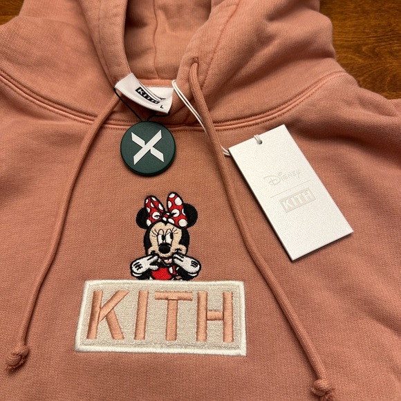 KITH X Disney Minnie - Picture 2 of 4